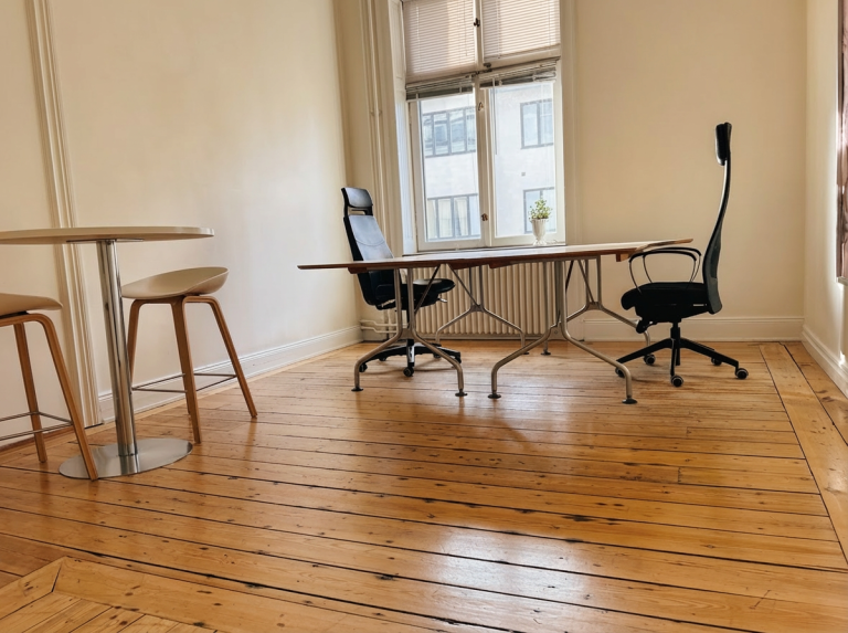 Room 5 warm web edit 6915 retry